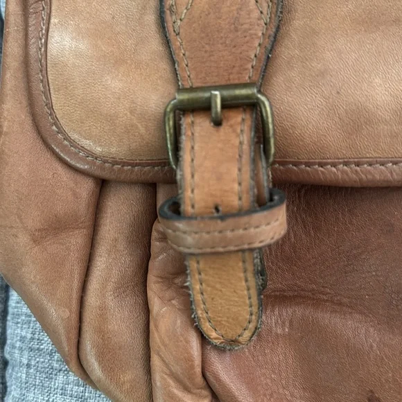 Vintage Heritage Brand Brown Leather Men's Bag late 90s, 2000s